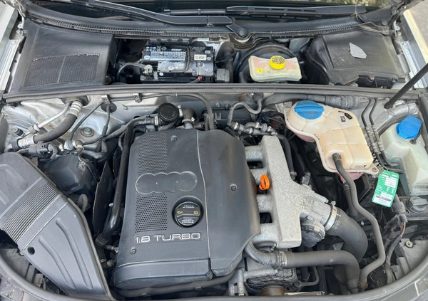 Audi A4 cena 24500 przebieg: 244000, rok produkcji 2006 z Września małe 497